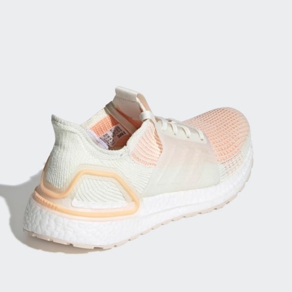 adidas UltraBOOST 19 Glow Cleora - Picture 4 of 8